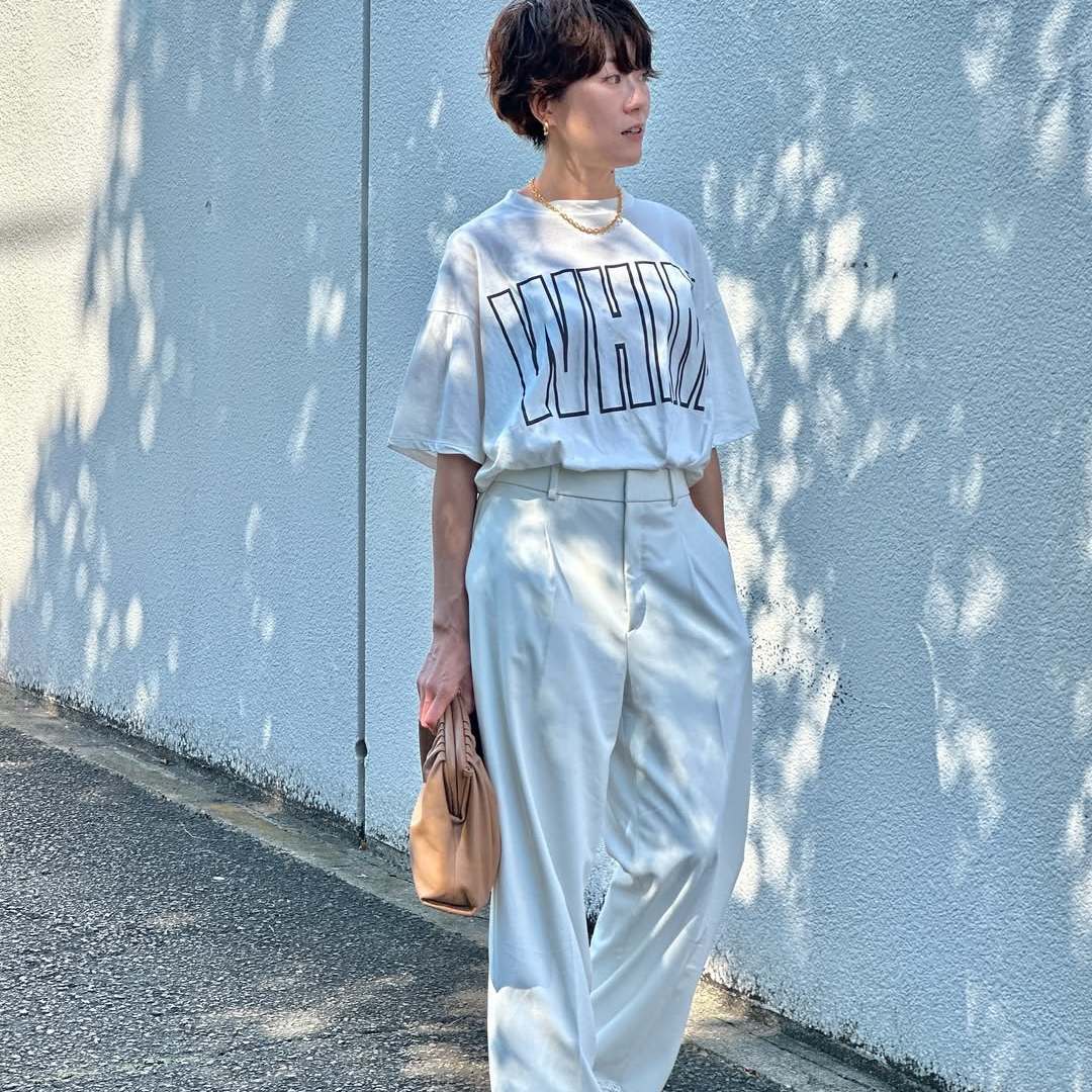  「おしゃれさんだよね」と噂される。40歳からの夏の「ワントーンコーデ」3選 