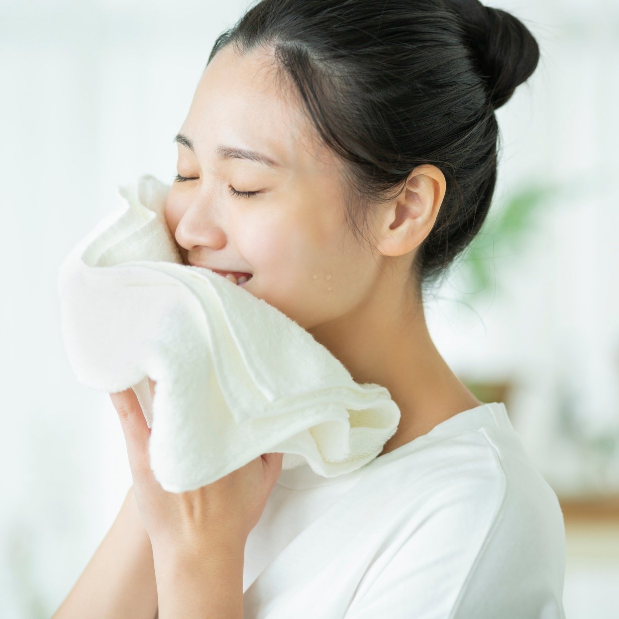  意外と知らない！「吸水性が高いタオル」の“2つの特徴”「効率的に使える」「美容にもいい」 
