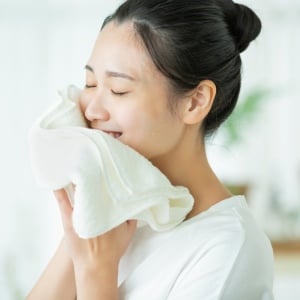意外と知らない！「吸水性が高いタオル」の“2つの特徴”「効率的に使える」「美容にもいい」