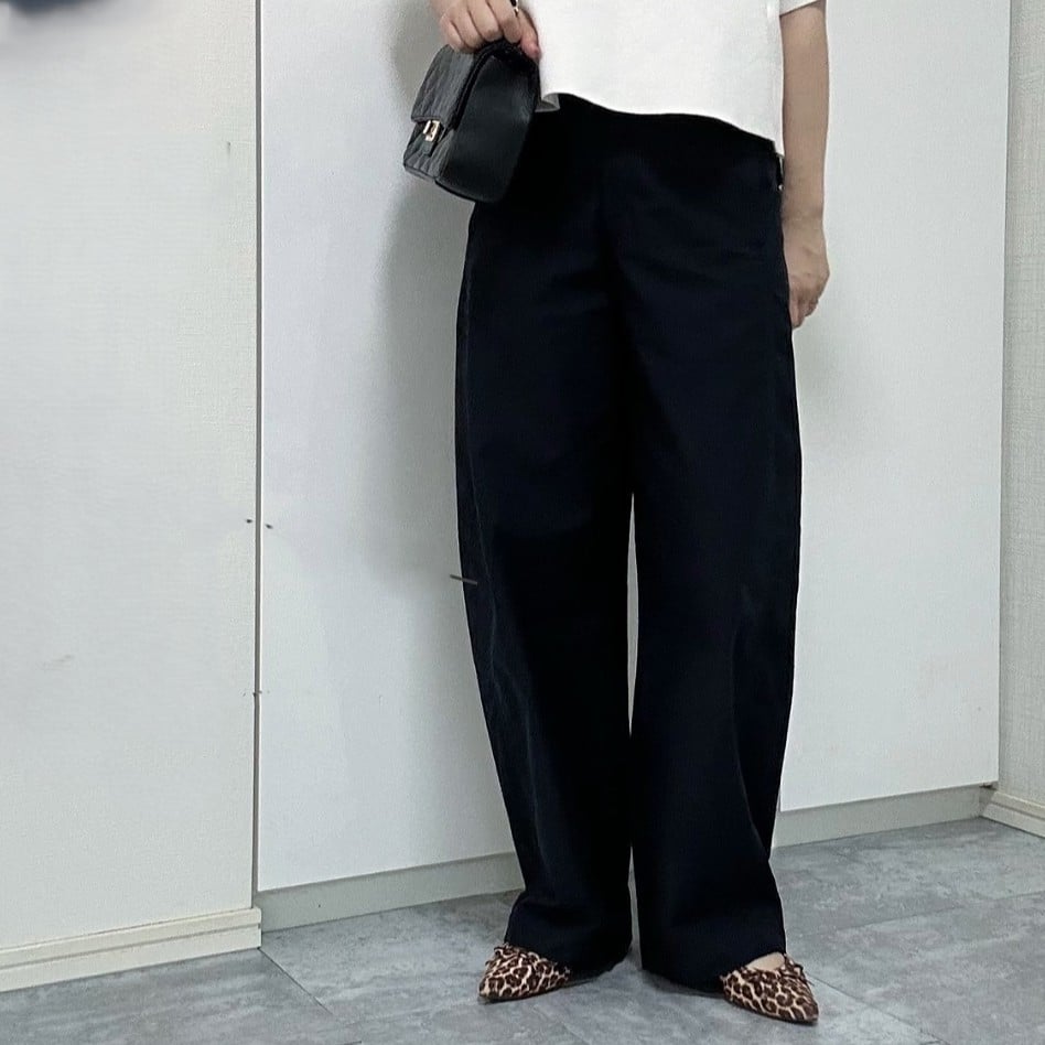  【UNIQLO】朝の服選びがラクになる！おしゃれな人の「ジャージーバレルレッグパンツ」の着まわし3選 