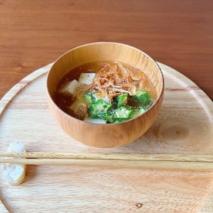 夏バテ気味のあなたへ。腸がよろこぶ“たんぱく質とミネラル”が豊富な「豆腐の冷製みそ汁」