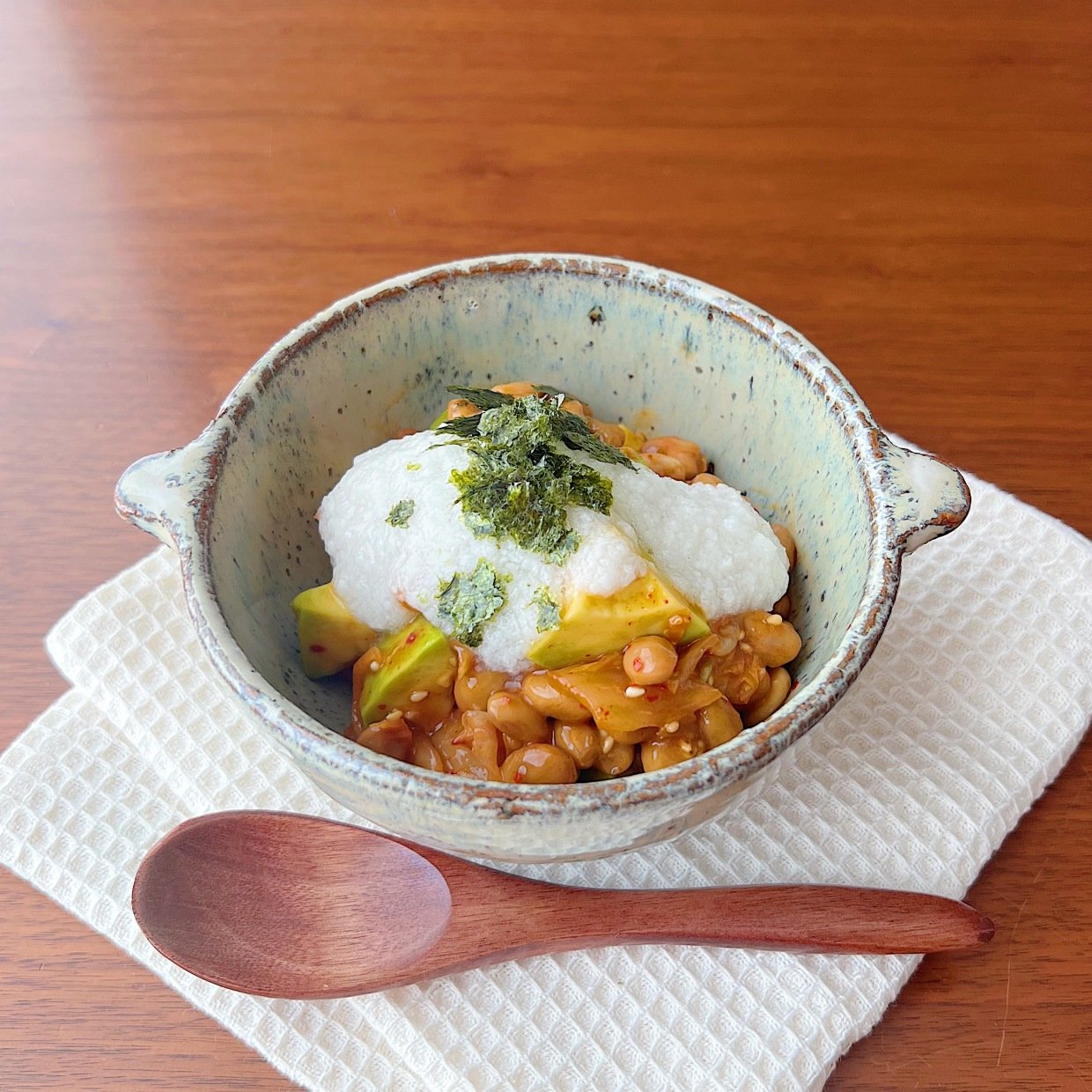  夏の疲れた体が喜ぶ。発酵食品と食物繊維のWパワーでお腹をやさしくいたわる“納豆アレンジ” 