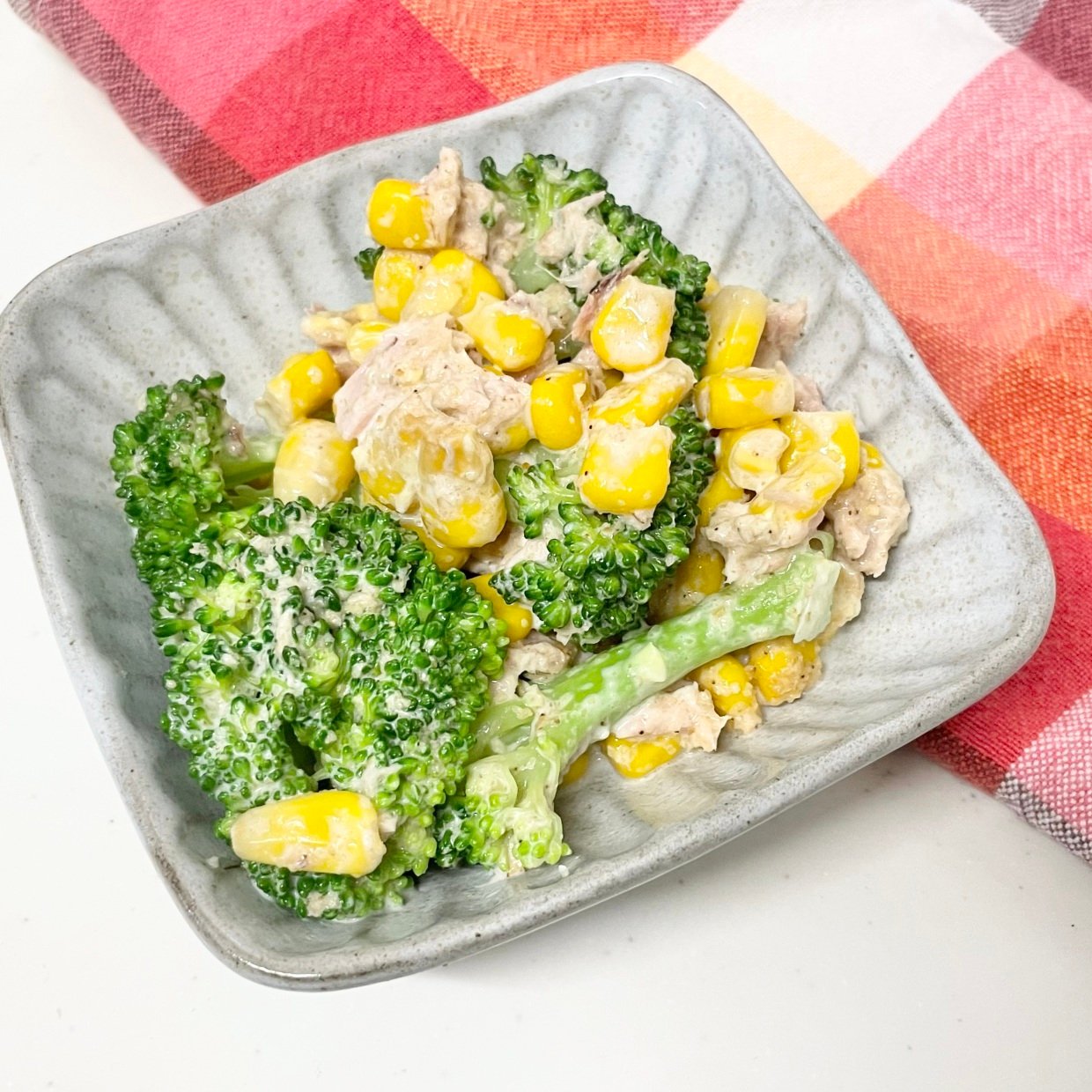  加熱したら混ぜるだけ！「ブロッコリー」と一緒に食べると腸がよろこぶ食材とは？ 