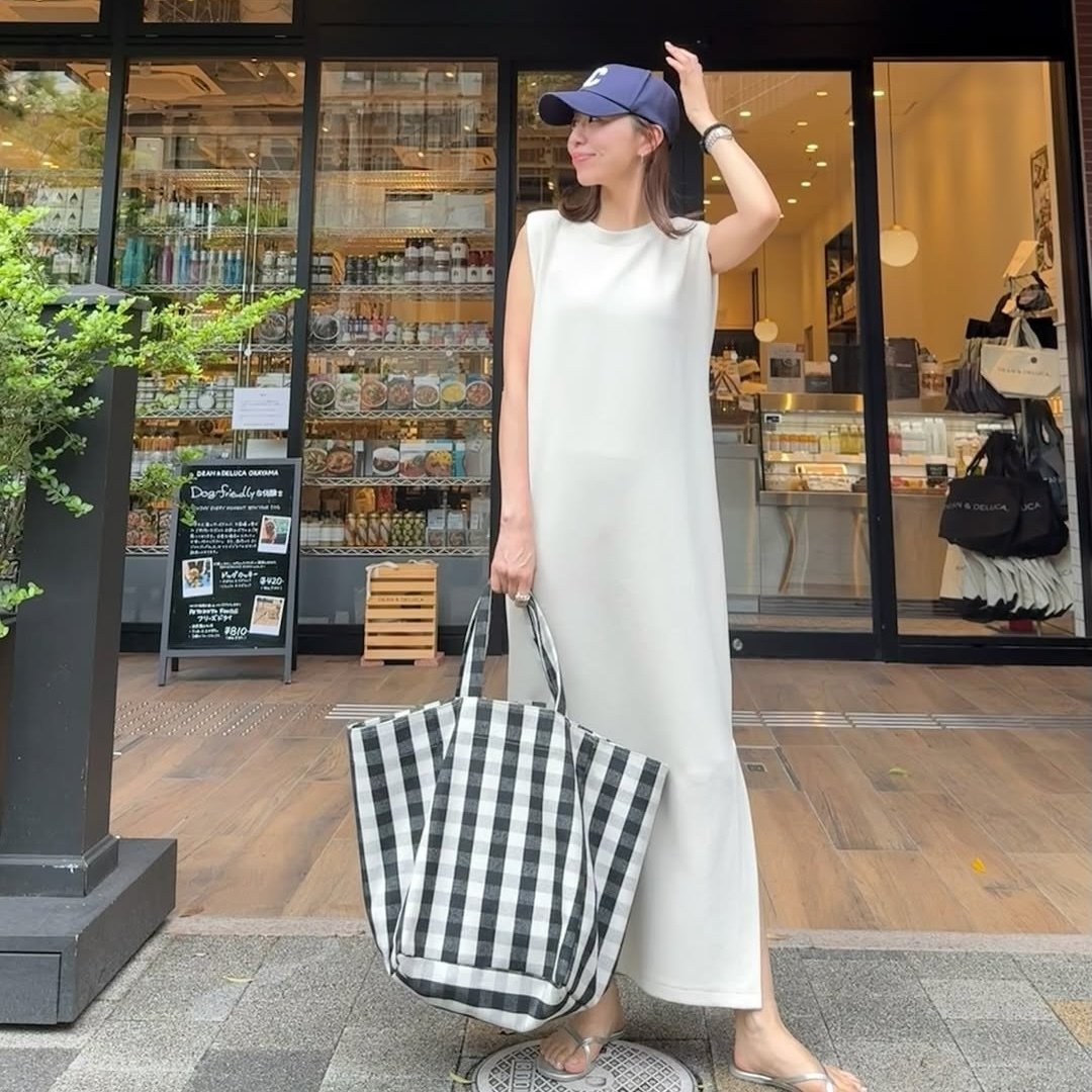 「おしゃれさんだよね！」と噂される。40代からの“夏ワンピース”の選び方と着こなし術 
