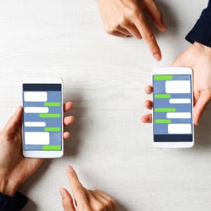 【iPhone】もう迷わない！LINE交換がスムーズになる“超簡単テク”「QRコードがすぐ出せる！」