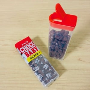 「チョコベビーの空き容器」に“チョコ以外”のものを入れると…？「キッチンで活躍」「使い勝手がいい！」