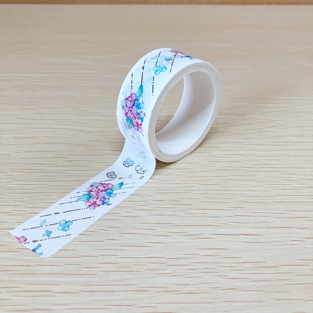  「マスキングテープ」の“子どものアイテムに使える”便利ワザ「巻くだけ」「もうにじまない！」 