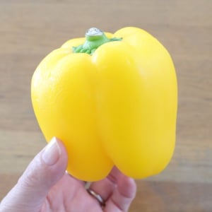 「え、パプリカ入れるの⁉︎」3つの具材を混ぜて栄養満点！やみつきになる“意外でおいしいメニュー”
