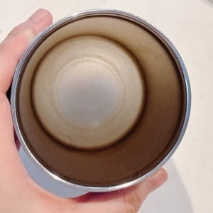 ほぼ放置でOK！「ステンレスタンブラー」の“茶渋やコーヒーの着色汚れ”を簡単にスッキリ落とす掃除テク