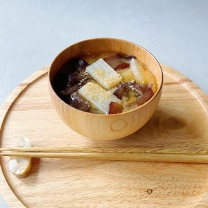 「みそ汁」にいれると肌がよろこぶ。美肌と腸内ケアを意識したいときにぴったりな食材とは？
