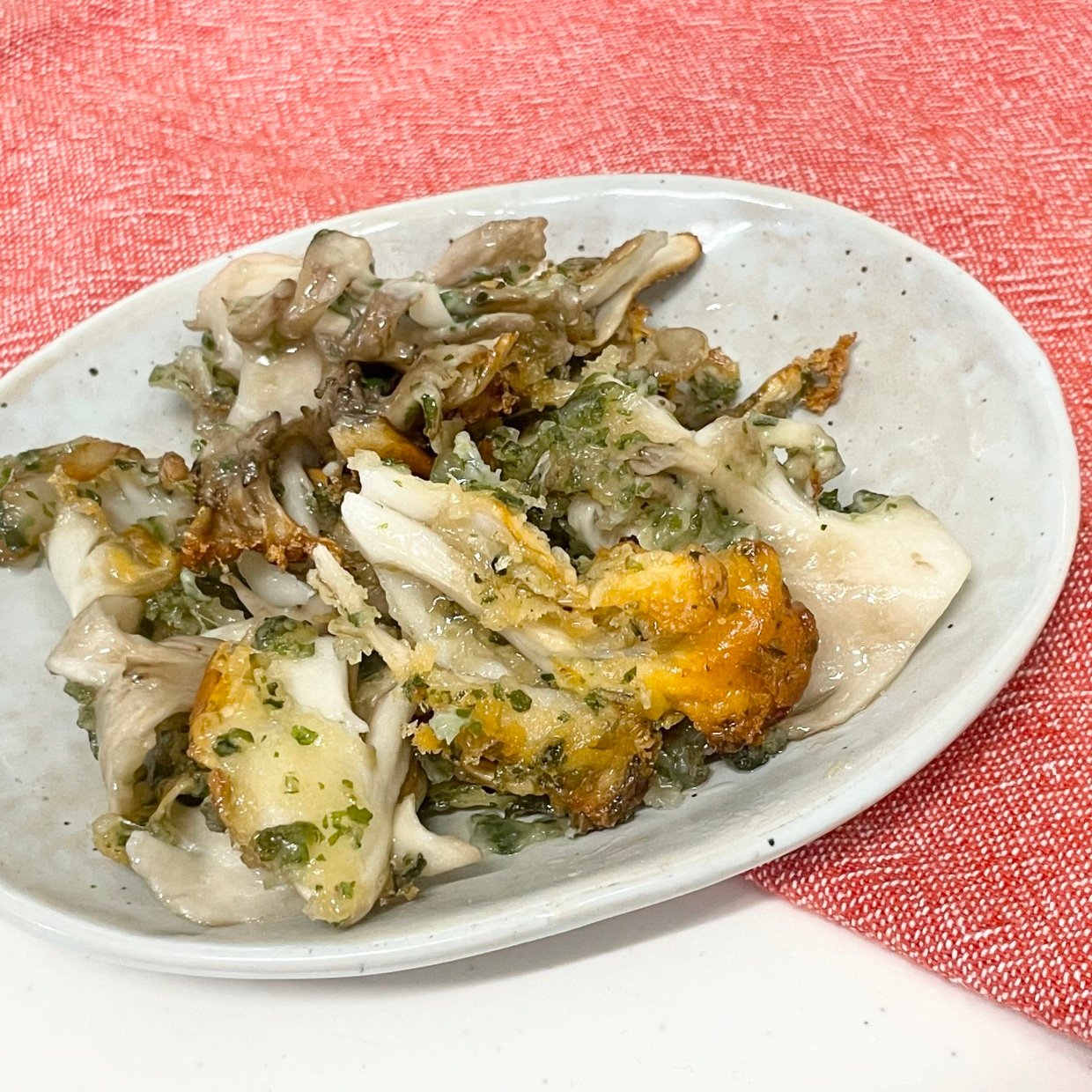  秋の味覚！腸の健康をサポートする「舞茸」の簡単レシピ「下味をつけたら揚げ焼きするだけ」 