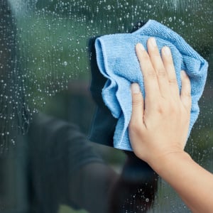 やり残してた！夏のうちに掃除すると秋以降ラクになる“おすすめ掃除場所”3つ「汚れがスルっと落ちる！」