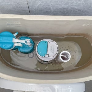 便器だけ掃除はNG！掃除しているのに「トイレが臭い」意外と見落としがちな“6つの場所”