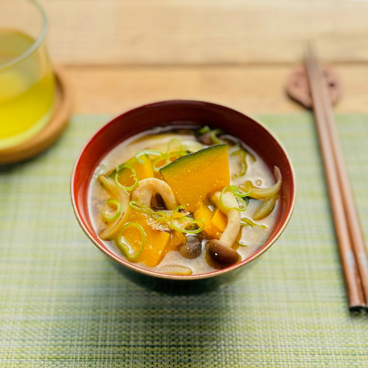  【秋バテ解消】に食べてほしい！冷えて弱った胃腸を整える「カレーみそ汁」レシピ 