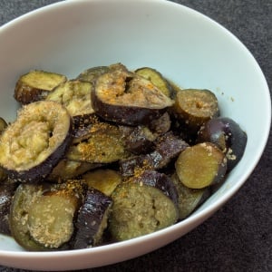 「茄子」の大量消費に！レンチンで作る簡単副菜「作り置きにも」「ごま油の香ばしさがいい」
