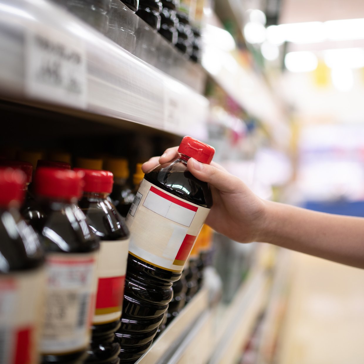  メリットが大きいものはケチらない！「食費2万円台の人」が“あえてお金をかける調味料”3選 