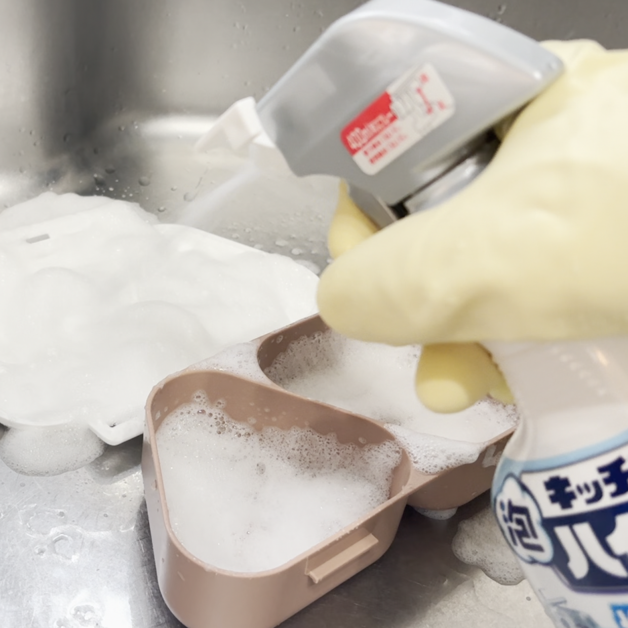  放置でOK！油のヌメリ・臭いが落ちづらい「お弁当箱」を手間をかけずに清潔＆ピカピカにするお手入れ術 
