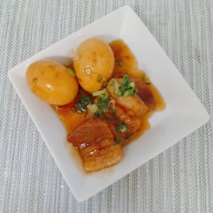 砂糖もみりんも不要！トロトロに仕上がる“角煮レシピ”「意外な飲み物がカギ」「普通の角煮に戻れない！」