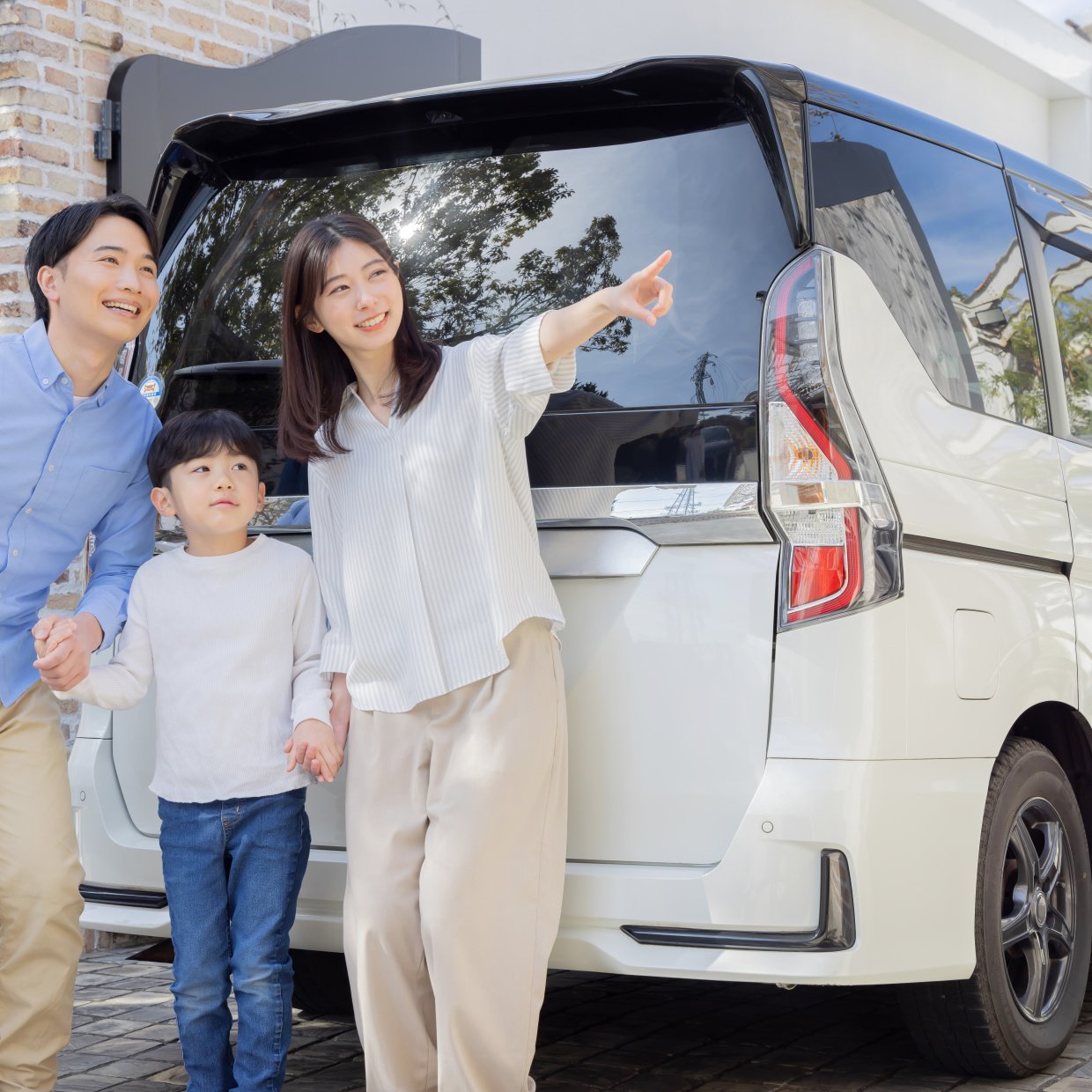  家計がピンチになる！やってはいけない“週末のNG行動”3選「当てはまってる…」「使いすぎてた」 