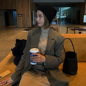 まわりと差がつく！秋におすすめの“帽子”の取り入れ方3選【40代おしゃれ女子に学ぶ】