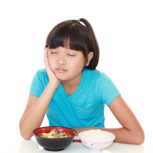 「子どもが食べない」の裏にある親が気づきにくい心の病気