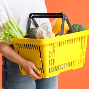 「節約上手な人」の買い物かごに入っている“かさ増し食材”3つ→「食費がムリなく減る」「マネする！」