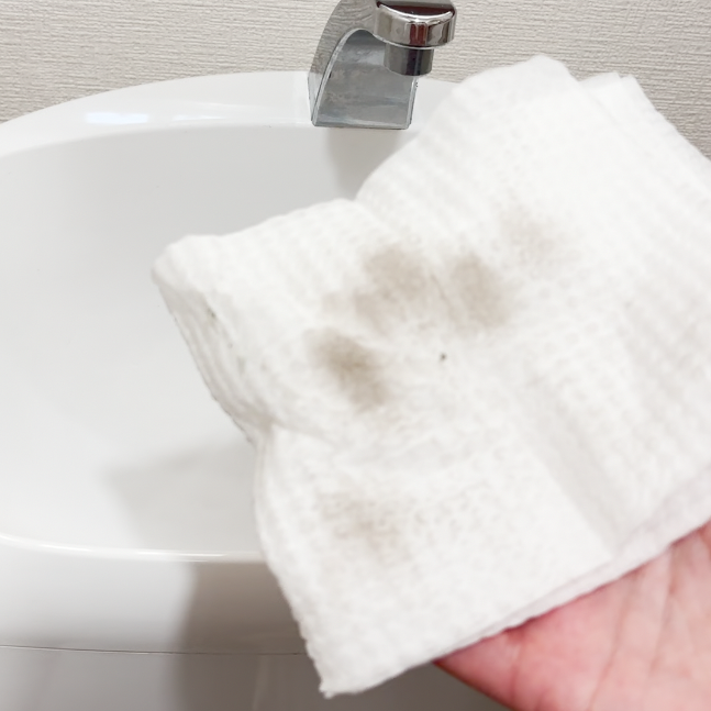  なぜかニオイが無くならない…。掃除しても“トイレが匂う原因”「ほんとに汚れてた」「知らなかった」 