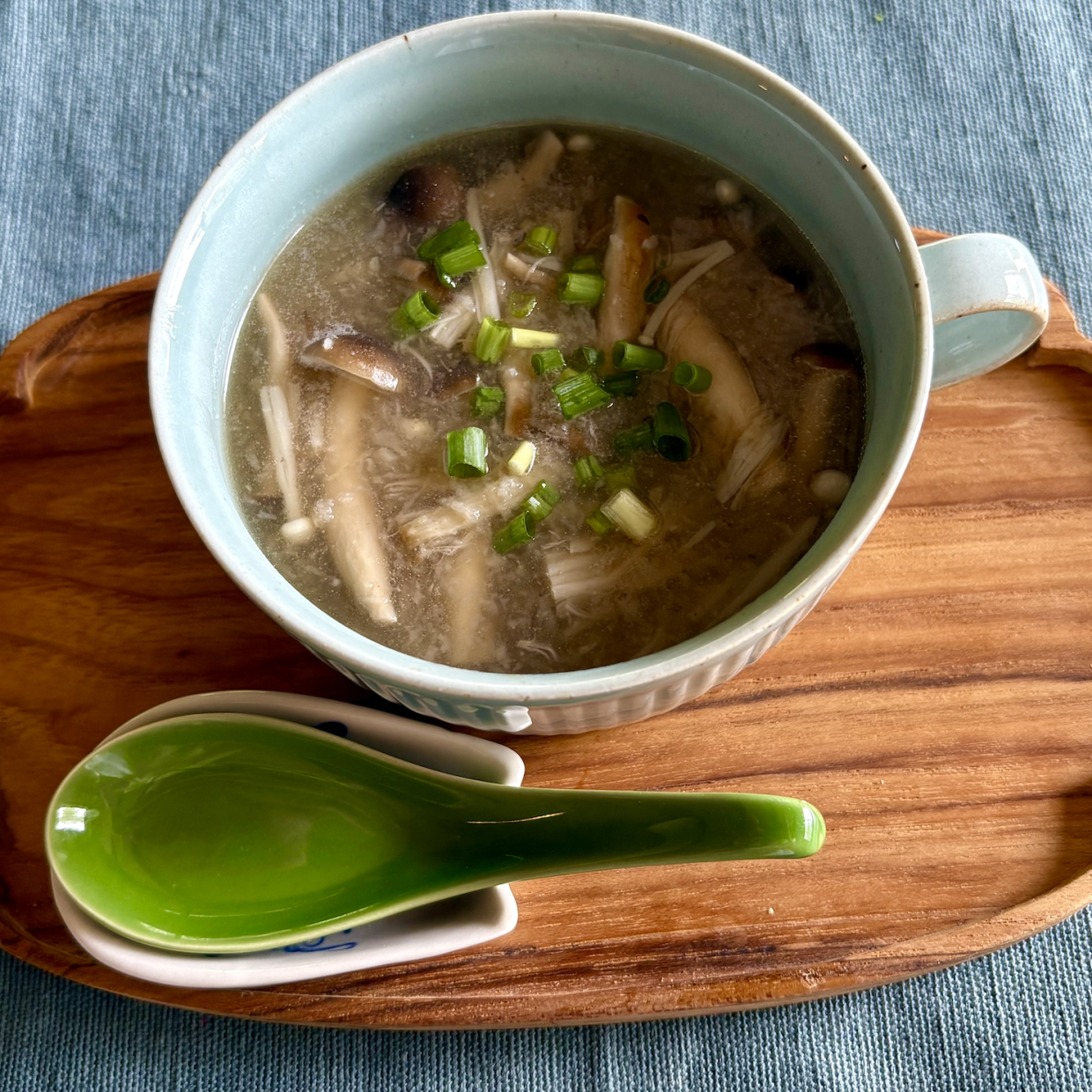  皮ごと使って栄養満点！とろみがたまらない“あったか蓮根スープ”の作りかた 