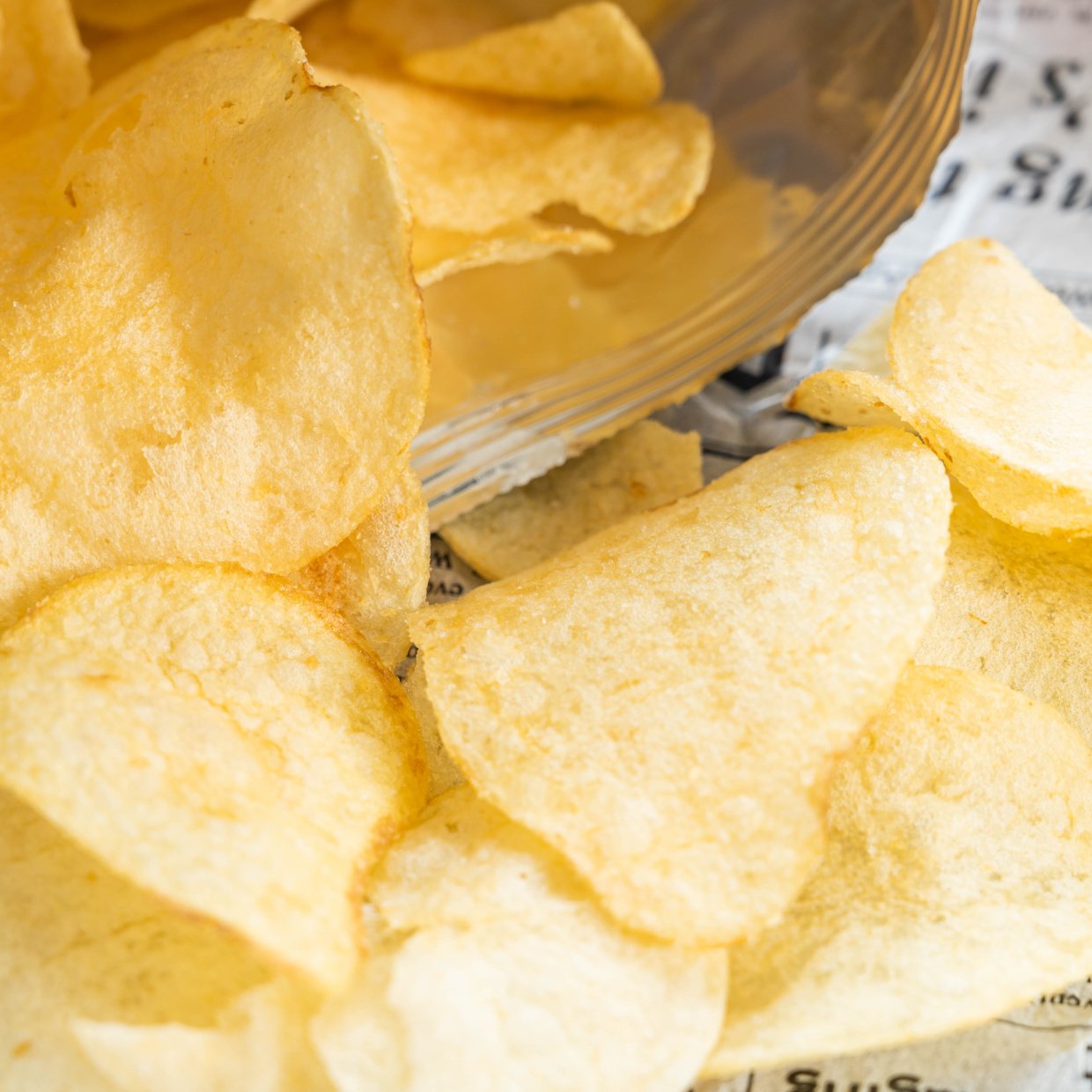  開封済みの「ポテチ」の“サクサク感を長持ちさせる”意外な方法「簡単！」「やってみたい」 