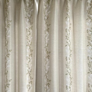 特別な道具は不要！簡単過ぎる「カーテン」の端からの光漏れ対策「やってみたら全然違った」