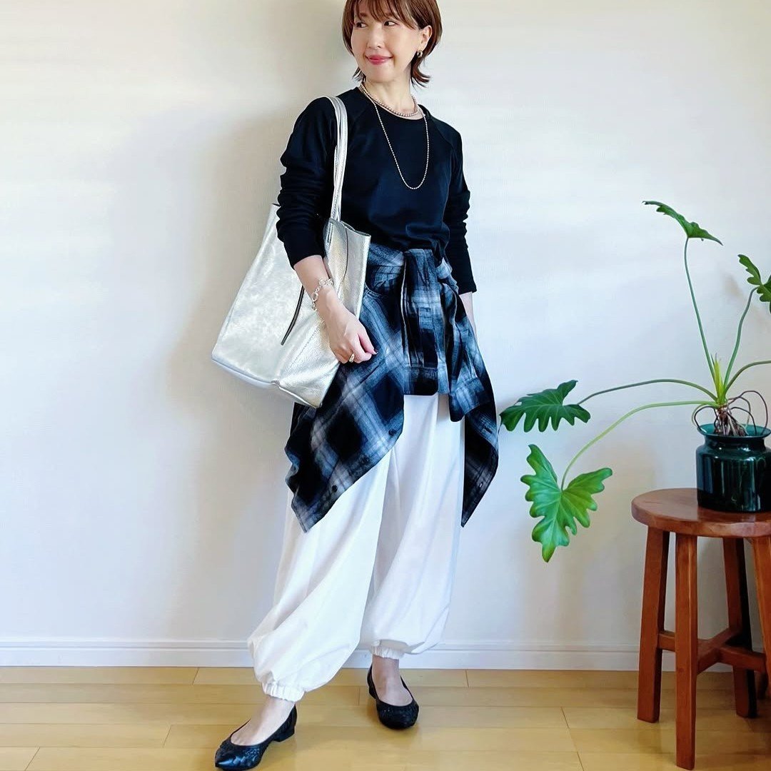  まわりと差がつく！大人の「秋のシャツコーデ」3選【40代おしゃれ女子に学ぶ】 