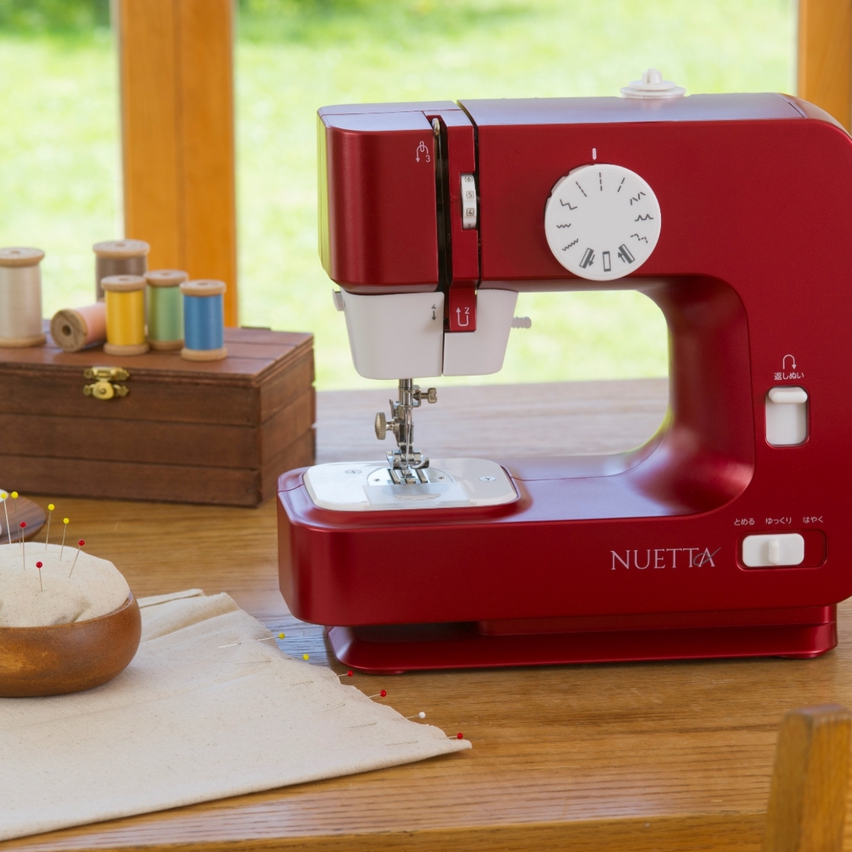  1万円台のミシン「ヌエッタ」で裁縫初心者が幼稚園バッグを作ってみたところ…！？ 