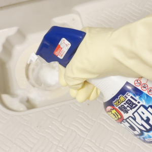 掃除してもすぐヌメヌメ…を卒業！「お風呂」の排水口汚れを防ぐひと工夫「朝習慣にしたい」
