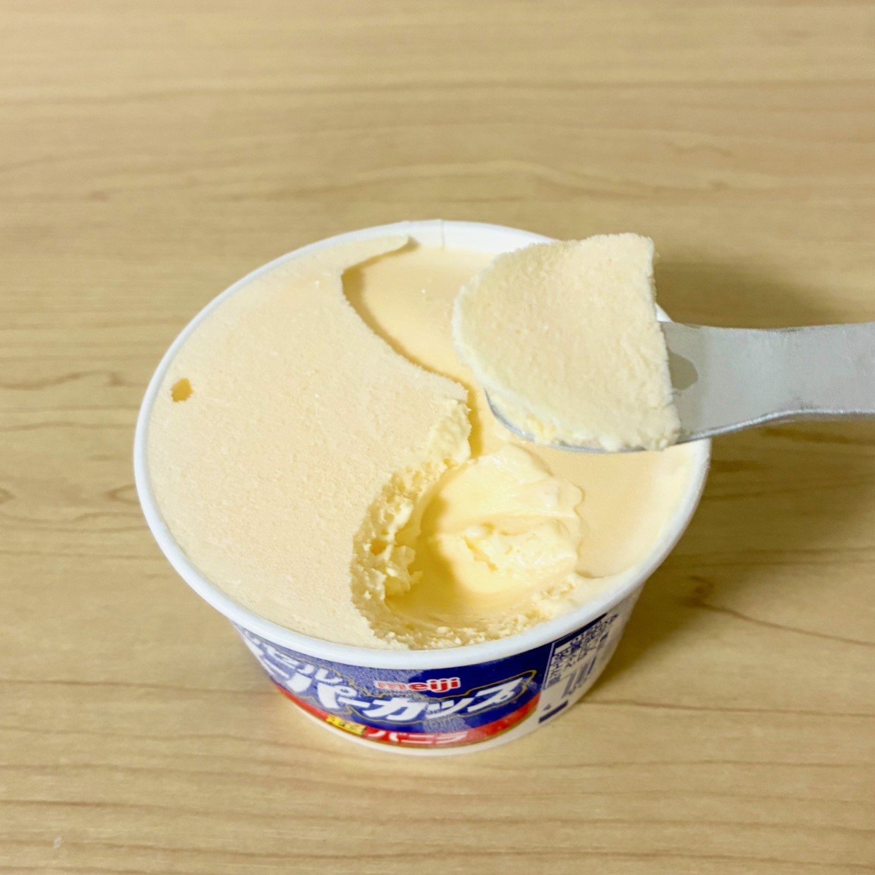  取り分けは不要！「カップアイス」をスマートに分ける方法「1個食べきれない時に便利！」「洗いものゼロ」 