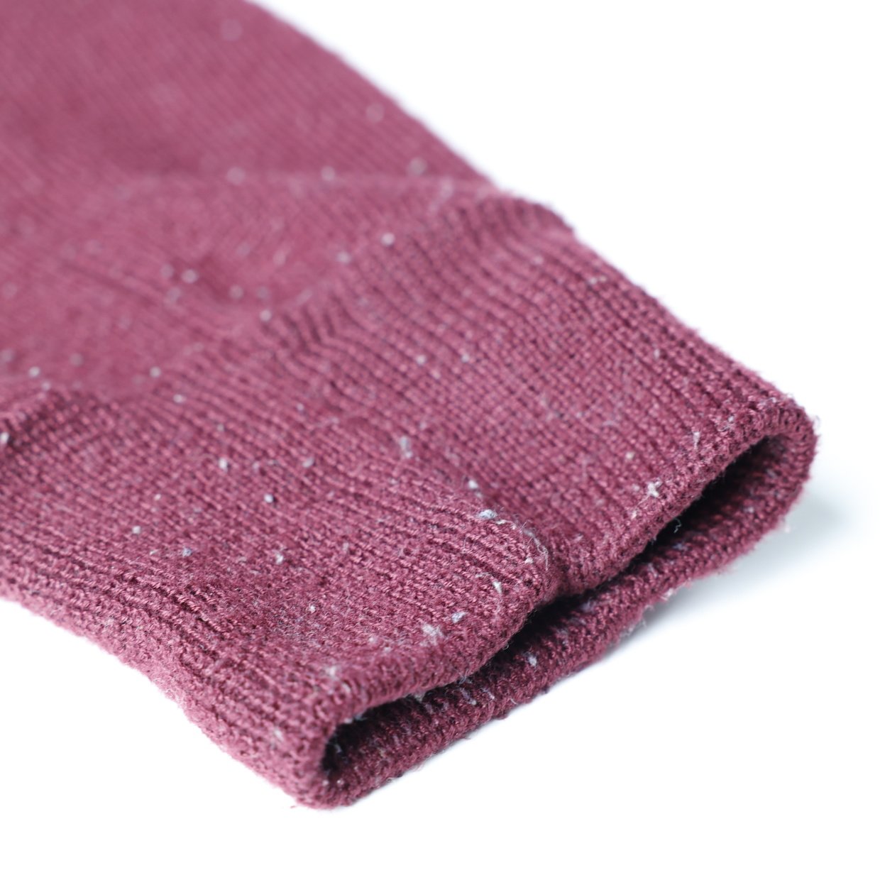  キッチンアイテムで？“毛糸の服”のお手入れをラクにする意外なもの「毛玉が取れた」「まさかのアイデア」 