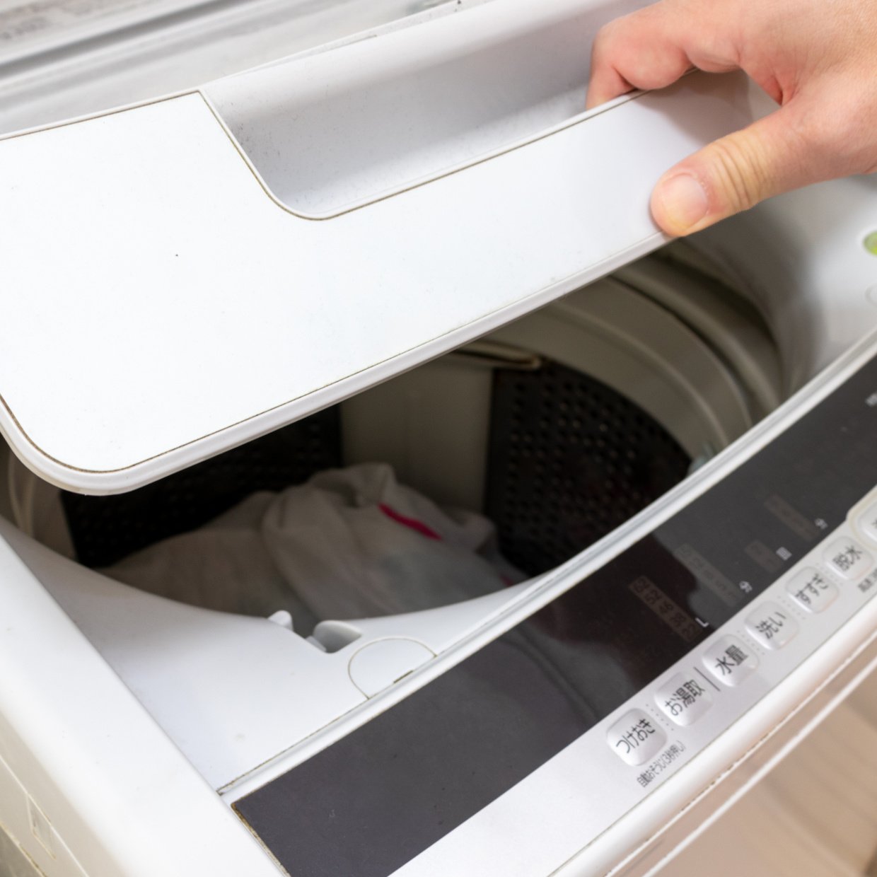  「ドンドン」「ガタガタ」洗濯機から聞こえる“不快な音”の正体「3つの原因」 