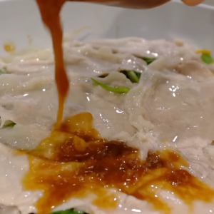 もう「豚肉」は茹でない。栄養を逃さず、吸収率がアップする調理法とは？「フライパンひとつで簡単」