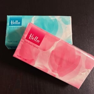 ミシン目が開けづらい「ソフトパックティッシュ」を“瞬時に開ける”目からウロコのワザ「両側から」