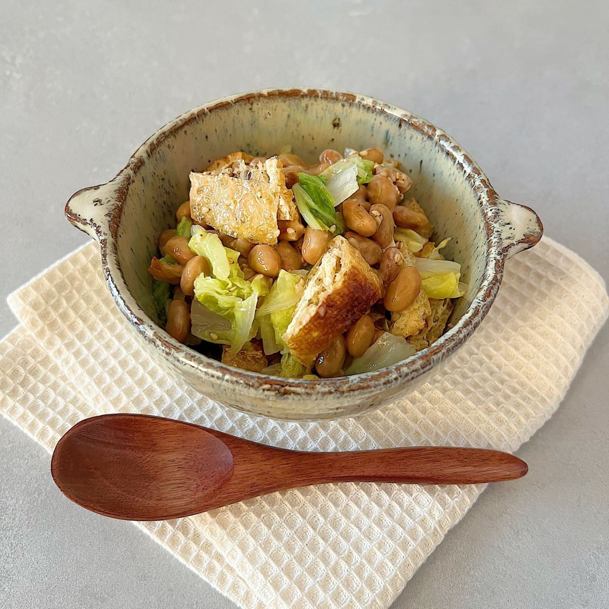  朝「納豆」にいれると肌がもっとよろこぶ。ビタミンCやカリウムをふくむ“冬が旬の食材”とは？ 