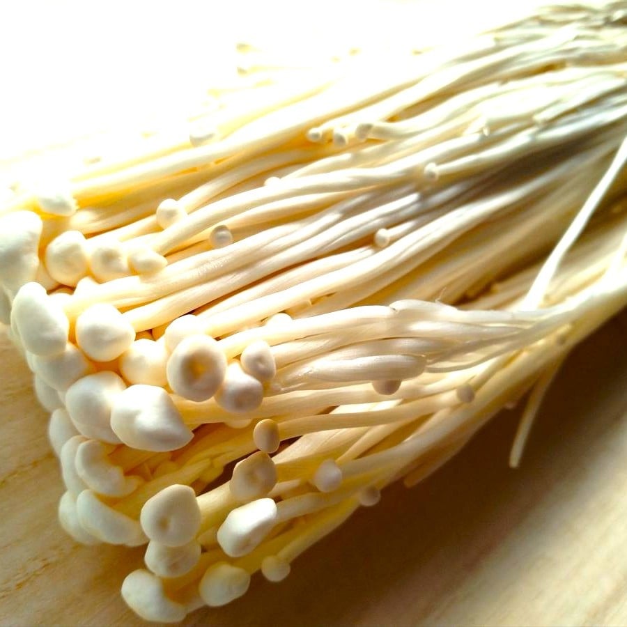  今までもったいないことしてた…。誤解しやすい「エノキ」の食べられる部分「もう捨てない」「後悔」 