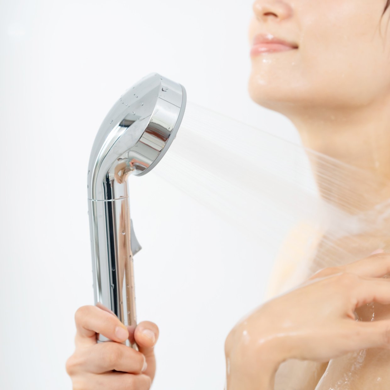  寒い日に思わず試したくなる！「シャワー」だけより身体が温まる簡単ワザ「ポカポカする」「今夜やる」 