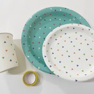 30秒で完成！「紙皿」と「紙コップ」を組み合わせると…？「イベントで活躍」「いちいち買わなくていい」