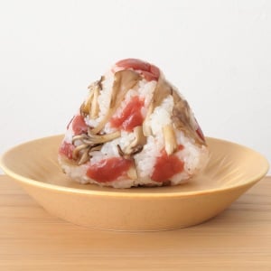 朝「梅おにぎり」に入れると腸がよろこぶ。食物繊維がたっぷりな秋の食材とは？