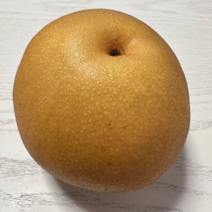 包丁を使わず「梨の芯」がキレイに取れる“キッチンにある意外なもの”「想像より使いやすい」