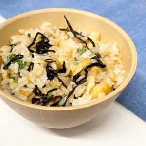 余った「油揚げ」があったら試して欲しい！意外と知らない「油揚げ」のおいしい食べ方「混ぜるだけで完成」