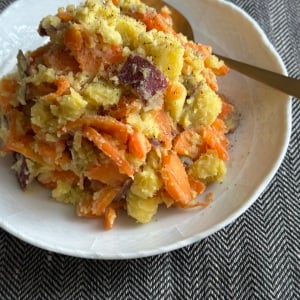 【最強の腸活おかず】食物繊維とβカロテンがたっぷり！皮ごと食べたい2つの食材とは？