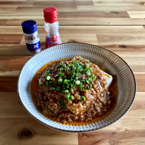 もう失敗しない！レンジでできる絶品“肉豆腐”のつくりかた「箸が止まらない」