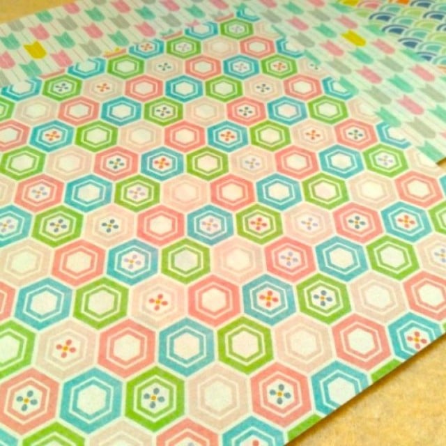  “折り紙1枚”をくるっと巻くだけで…？「プチギフトにぴったり！」「クリスマスやお正月にも活躍しそう」 