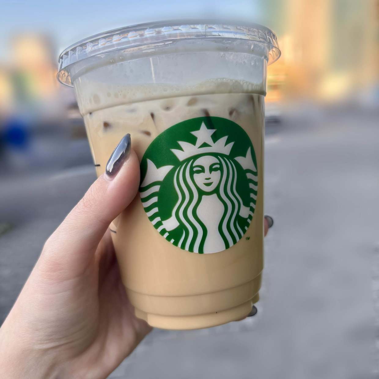  材料2つで癒しアイテムが完成！飲み終わった「アイス用カップ」と組み合わせる“意外なモノ”とは？ 