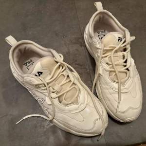 “濡れた靴”を乾かす冬ならではの驚きのワザ「簡単！」「予備の靴がなくても焦らない」